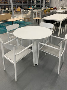 Outdoor 5pc Round Dining Setting - White